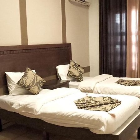 Al Fawanes Hotel Apartments Al Yadudah Luaran gambar