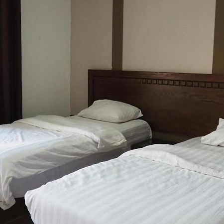 Al Fawanes Hotel Apartments Amman Luaran gambar