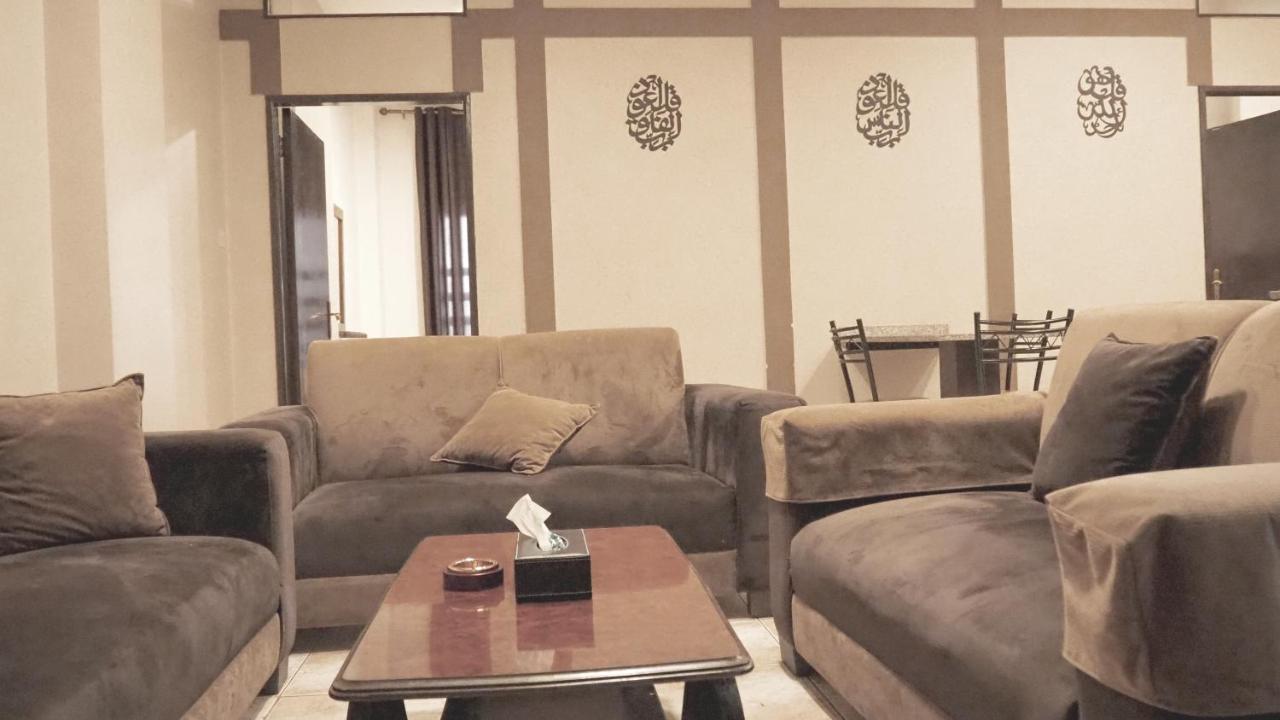 Al Fawanes Hotel Apartments Amman Luaran gambar