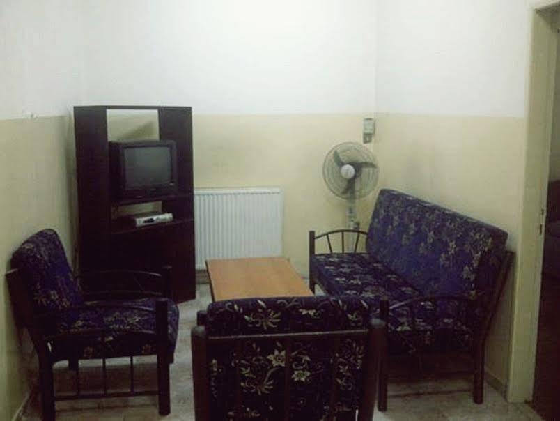 Al Fawanes Hotel Apartments Amman Luaran gambar